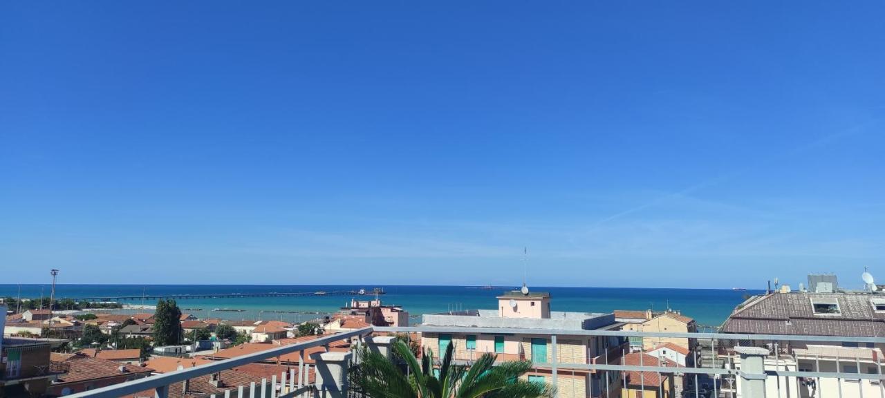 La Terrazza Apartment Falconara Marittima Exterior foto